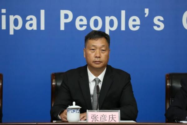 西安市住建局副局长张彦庆介绍说,214个迎十四运会重点建设项目,已