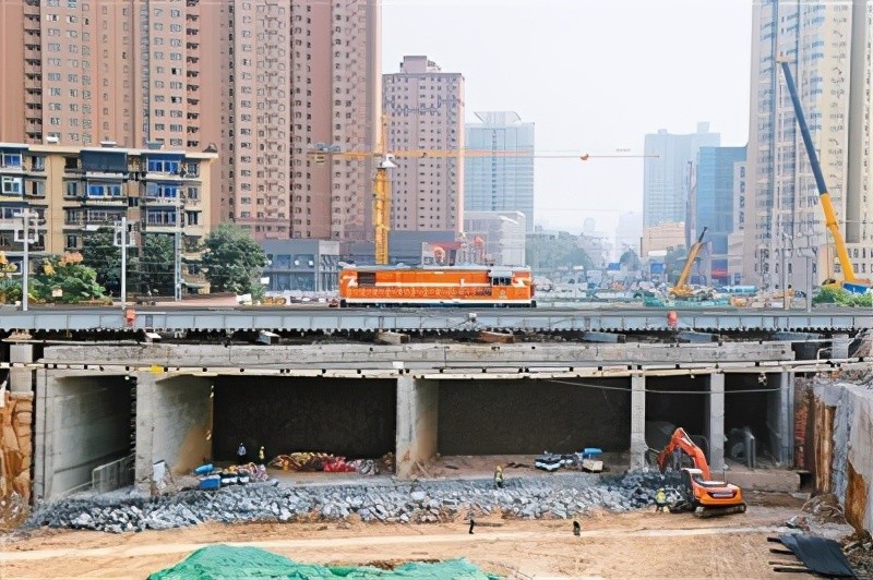 西安经九路下穿陇海铁路工程11月底还路于民隧道明年5月建成