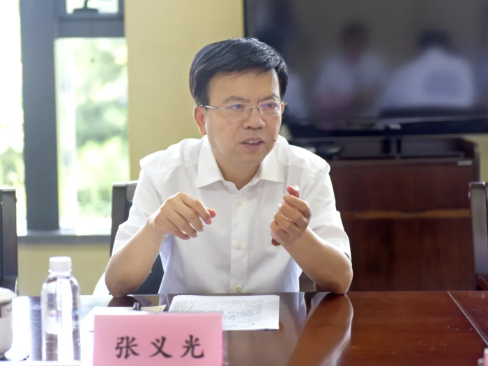 徐明非说,陕建集团在西安市公共卫生中心等项目建设中展现了国企担当